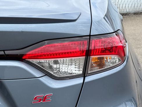 Used 2021 Toyota Corolla SE FWD image 21