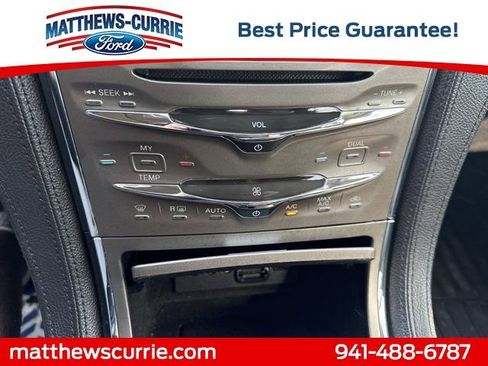 Used 2014 Lincoln MKX FWD w/ Equipment Group 102A image 19