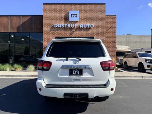 Used 2018 Toyota Sequoia Platinum w/ Carpet Mat Package AWD/4WD image 7