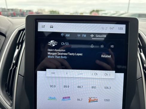 Used 2024 Ford Edge SEL w/ Convenience Package AWD/4WD image 16