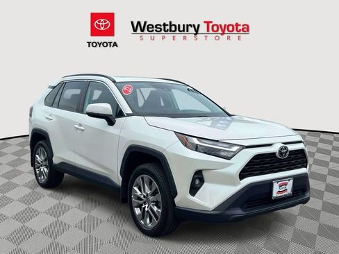 Used 2022 Toyota RAV4 XLE Premium AWD/4WD image 1