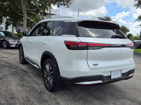 Used 2026 INFINITI QX60 Luxe w/ Cargo Package FWD image 12
