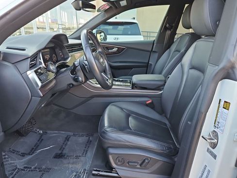 Used 2019 Audi Q8 Premium Plus w/ Premium Plus AWD/4WD image 16