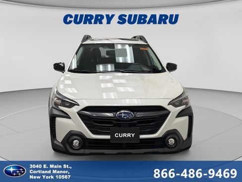 Used 2024 Subaru Outback Premium AWD/4WD image 8