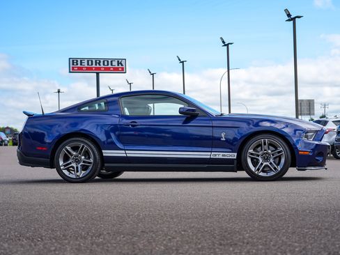 Used 2011 Ford Mustang Shelby GT500 RWD image 2