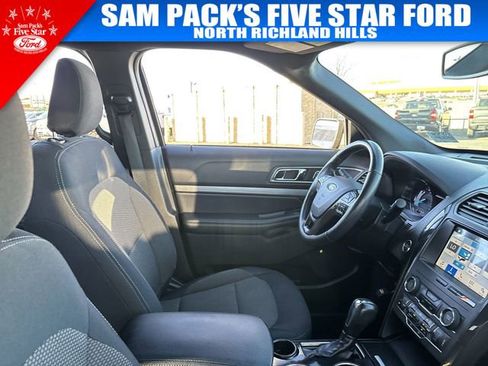 Used 2019 Ford Explorer XLT w/ Equipment Group 201A image 18