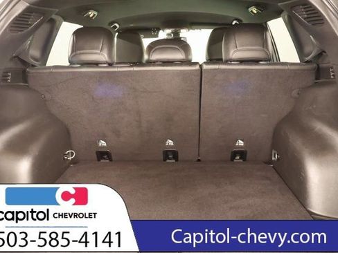 Used 2025 Jeep Compass Latitude image 28