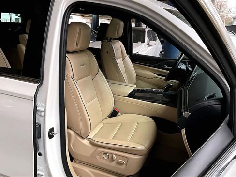 Used 2021 Cadillac Escalade ESV Premium Luxury w/ Driver Assist Tech Package image 8