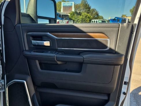 Used 2023 RAM 2500 Laramie image 16