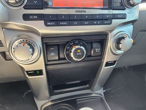 Used 2013 Toyota 4Runner SR5 image 22