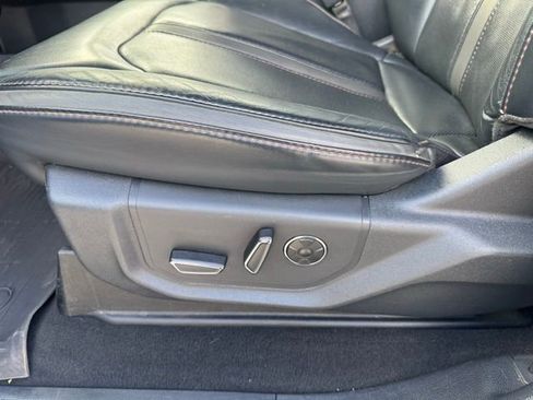 Used 2022 Ford F350 Platinum w/ FX4 Off-Road Package image 26