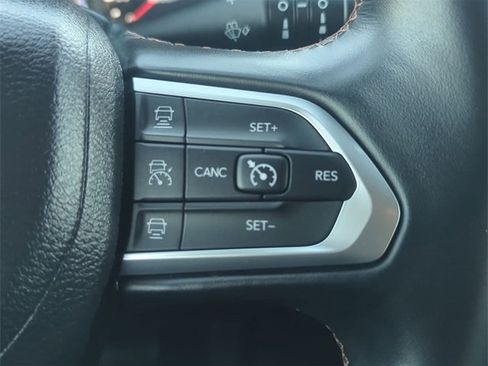 Used 2022 Jeep Compass Limited image 14