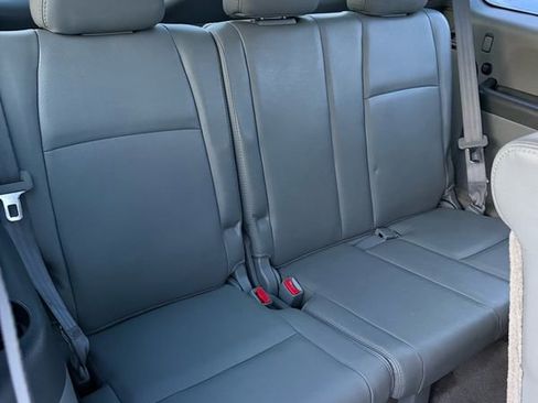 Used 2004 Honda Pilot EX image 11