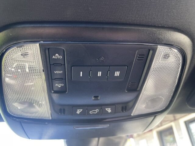 Used 2023 Dodge Durango GT AWD/4WD image 35