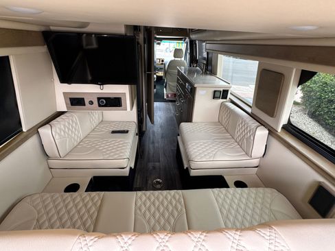 Used 2019 Mercedes-Benz Sprinter 170 image 8