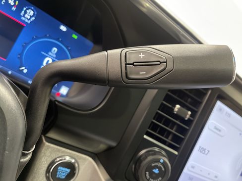 Used 2025 Ford F450 Platinum w/ Platinum Plus Package image 16