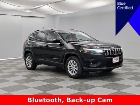 Used 2019 Jeep Cherokee Latitude w/ Cold Weather Group AWD/4WD image 1