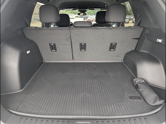 New 2027 Chevrolet Equinox LT w/ LPO, Floor Liner Package AWD/4WD image 15