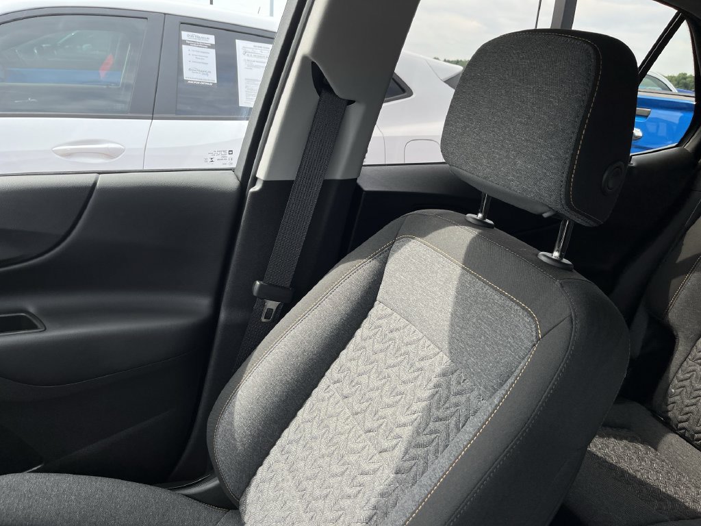 Used 2024 Chevrolet Equinox LT w/ LPO, Floor Liner Package FWD image 22