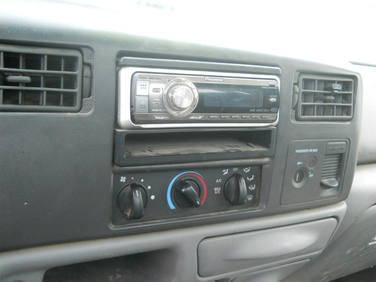Used 2004 Ford F450 XL AWD/4WD image 7