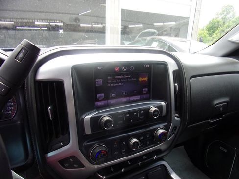 Used 2015 GMC Sierra 1500 SLT w/ SLT Crew Cab Value Package image 22