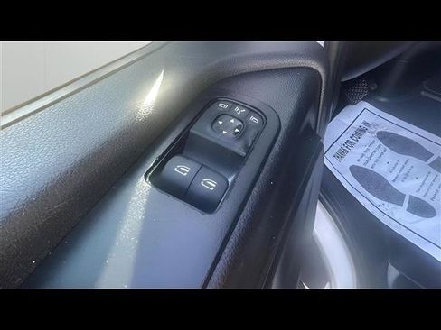 Used 2021 Mercedes-Benz Sprinter 2500 image 12