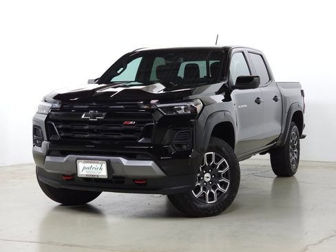 Used 2024 Chevrolet Colorado Z71 w/ Z71 Convenience Package 2 AWD/4WD image 1