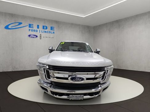 Used 2017 Ford F350 XLT w/ XLT Premium Package AWD/4WD image 6