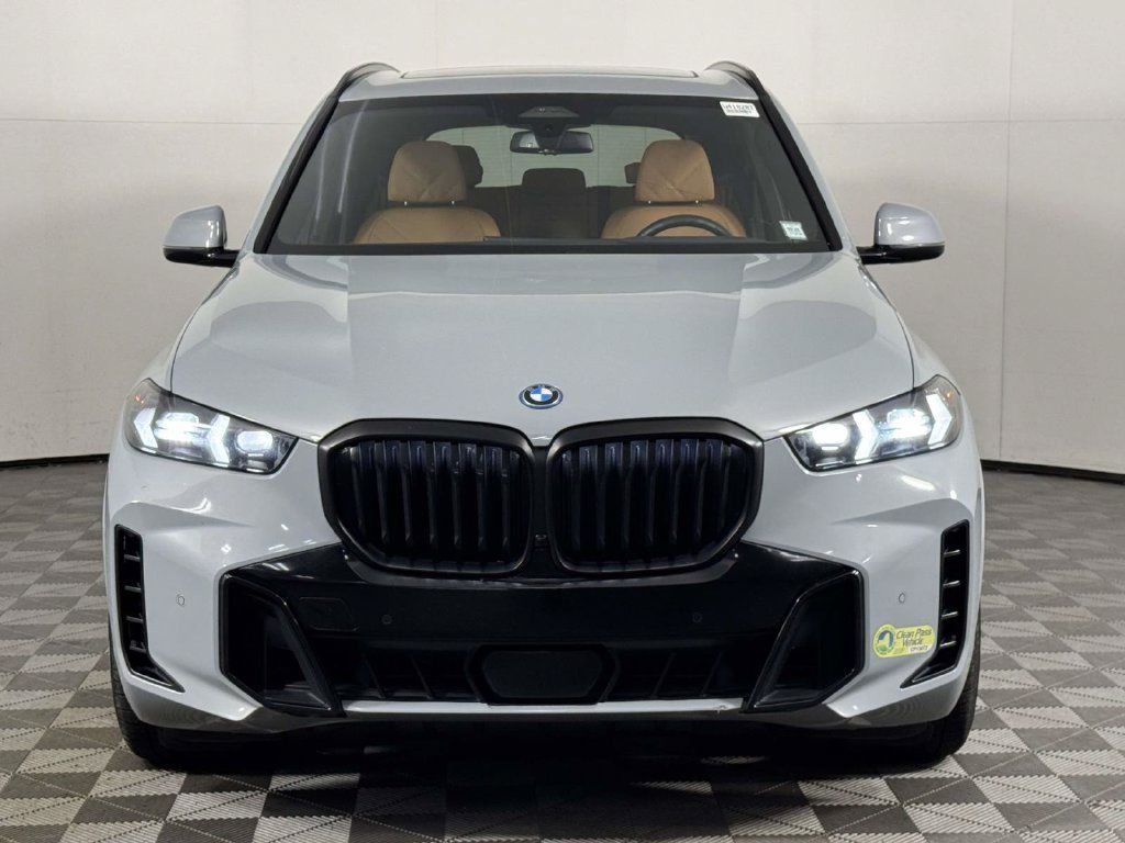 Used 2024 BMW X5 xDrive50e w/ M Sport Package AWD/4WD image 6