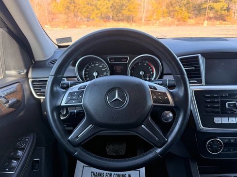 Used 2014 Mercedes-Benz ML 350 4MATIC w/ Premium 1 Package image 15