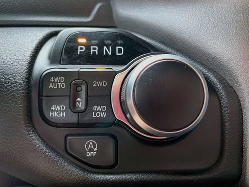 Used 2021 RAM 1500 Big Horn AWD/4WD image 17
