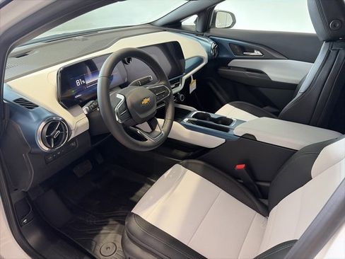 New 2026 Chevrolet Equinox EV LT image 8