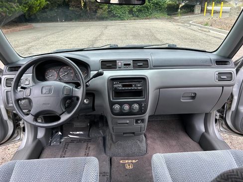 Used 1998 Honda CR-V EX image 37