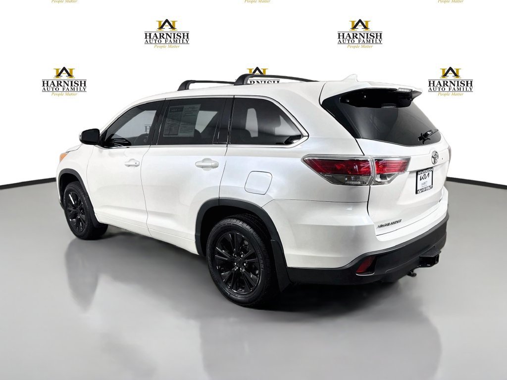 Used 2015 Toyota Highlander Plus AWD/4WD image 5
