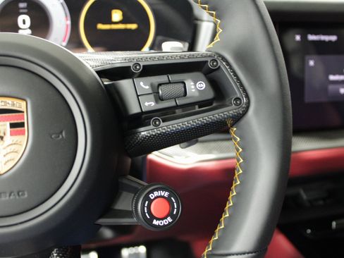 New 2025 Porsche Cayenne Turbo GT image 32