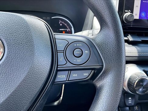 Certified 2025 Toyota RAV4 XLE w/ Convenience Package FWD image 25