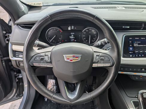 Used 2023 Cadillac XT4 Premium Luxury w/ Cold Weather Package image 15