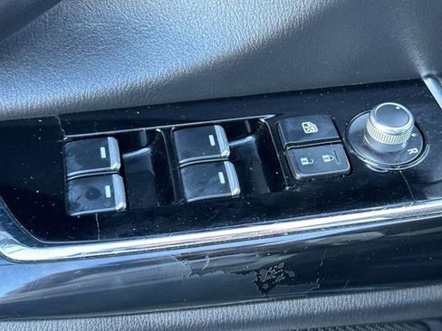 Used 2022 MAZDA CX-9 Touring image 12