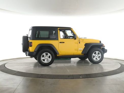 Used 2019 Jeep Wrangler Sport w/ Quick Order Package 24S AWD/4WD image 6