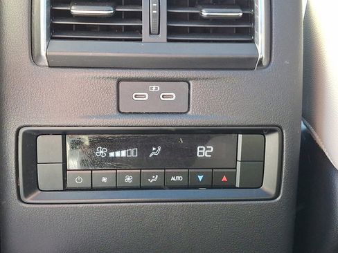 Used 2024 MAZDA CX-90 3.3 Turbo w/ Premium Package image 12