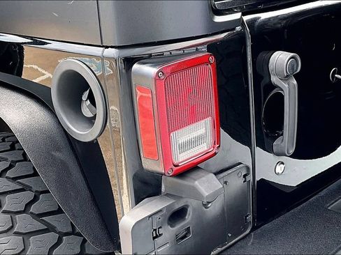 Used 2016 Jeep Wrangler Sport w/ Quick Order Package 24S AWD/4WD image 20