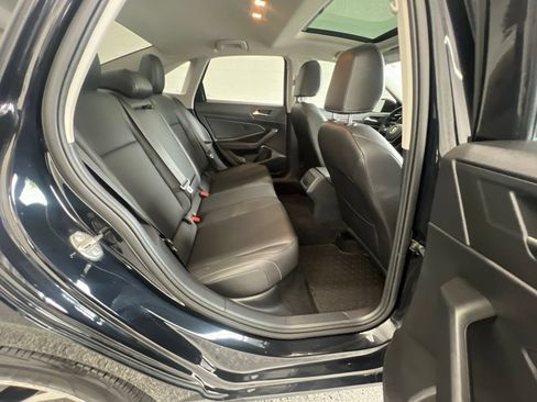 Certified 2020 Volkswagen Jetta SEL FWD image 32