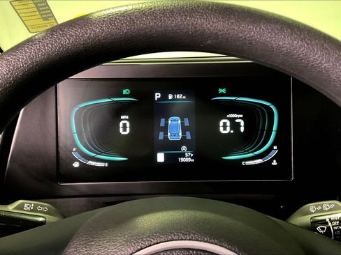 Used 2024 Kia Sportage LX image 13