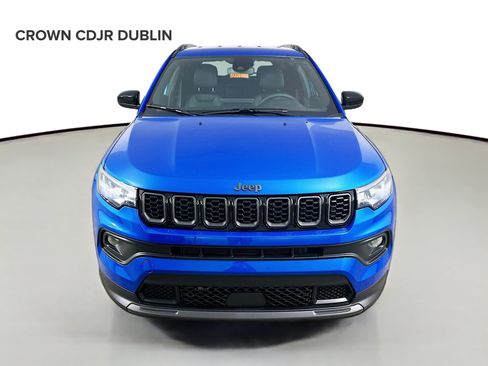 Used 2026 Jeep Compass Latitude AWD/4WD image 2