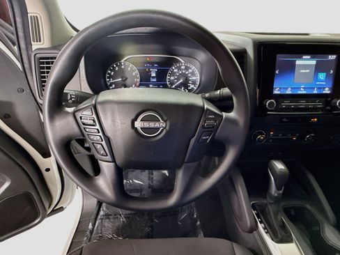 Used 2024 Nissan Frontier S RWD image 13