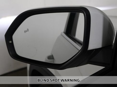 Used 2023 Volkswagen Atlas SE w/ Panoramic Sunroof Package AWD/4WD image 6