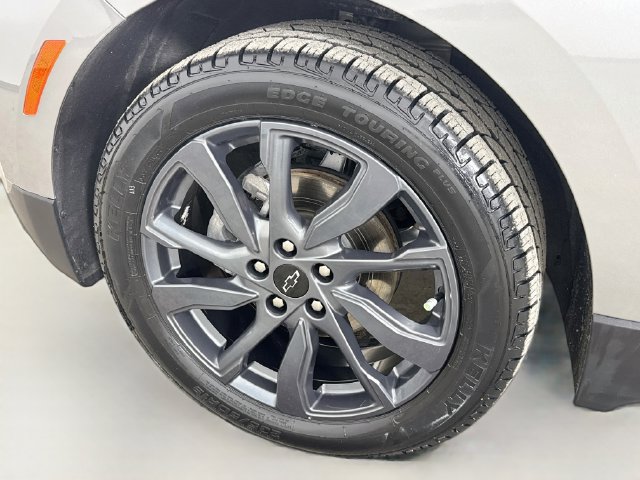 Used 2024 Chevrolet Equinox RS FWD image 32