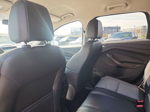 Certified 2017 Ford Escape SE w/ Equipment Group 201A AWD/4WD image 24
