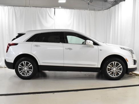 Certified 2022 Cadillac XT5 Premium Luxury w/ LPO, Floor Liner Package image 30