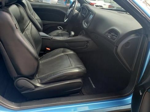 Used 2015 Dodge Challenger SXT Plus w/ Technology Group RWD image 17